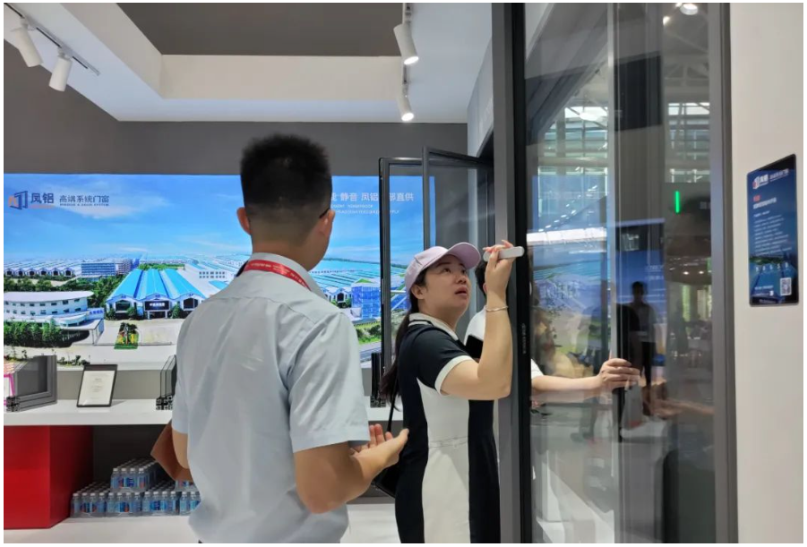 Le salon de la construction de Shanghai Guangzhou s'efforce ensemble |Fengaluminum – matériaux spéciaux, système haut de gamme pour portes et fenêtres, nouveaux produits attirent l'attention